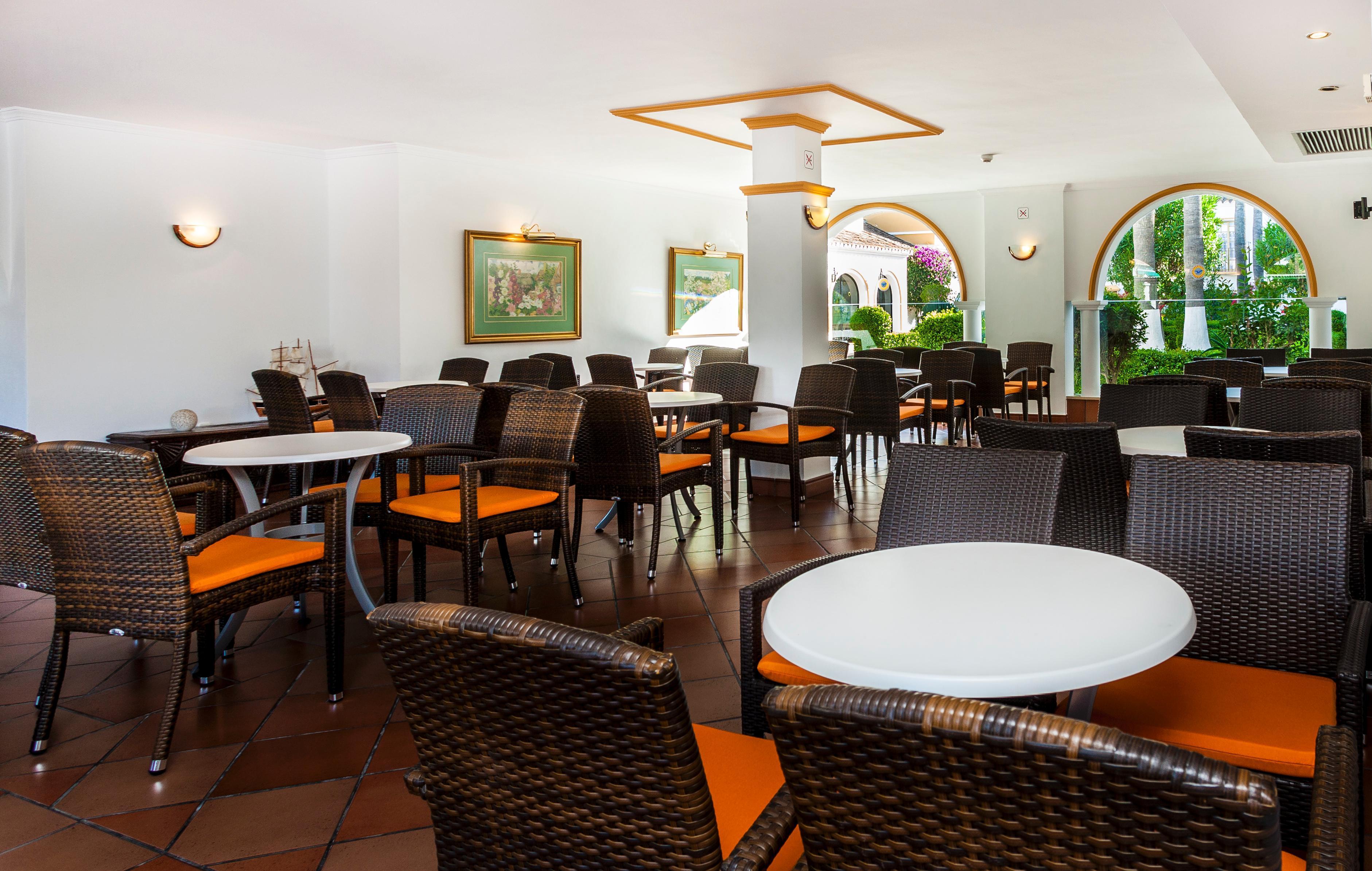Globales Cortijo Blanco Hotel Marbella Luaran gambar