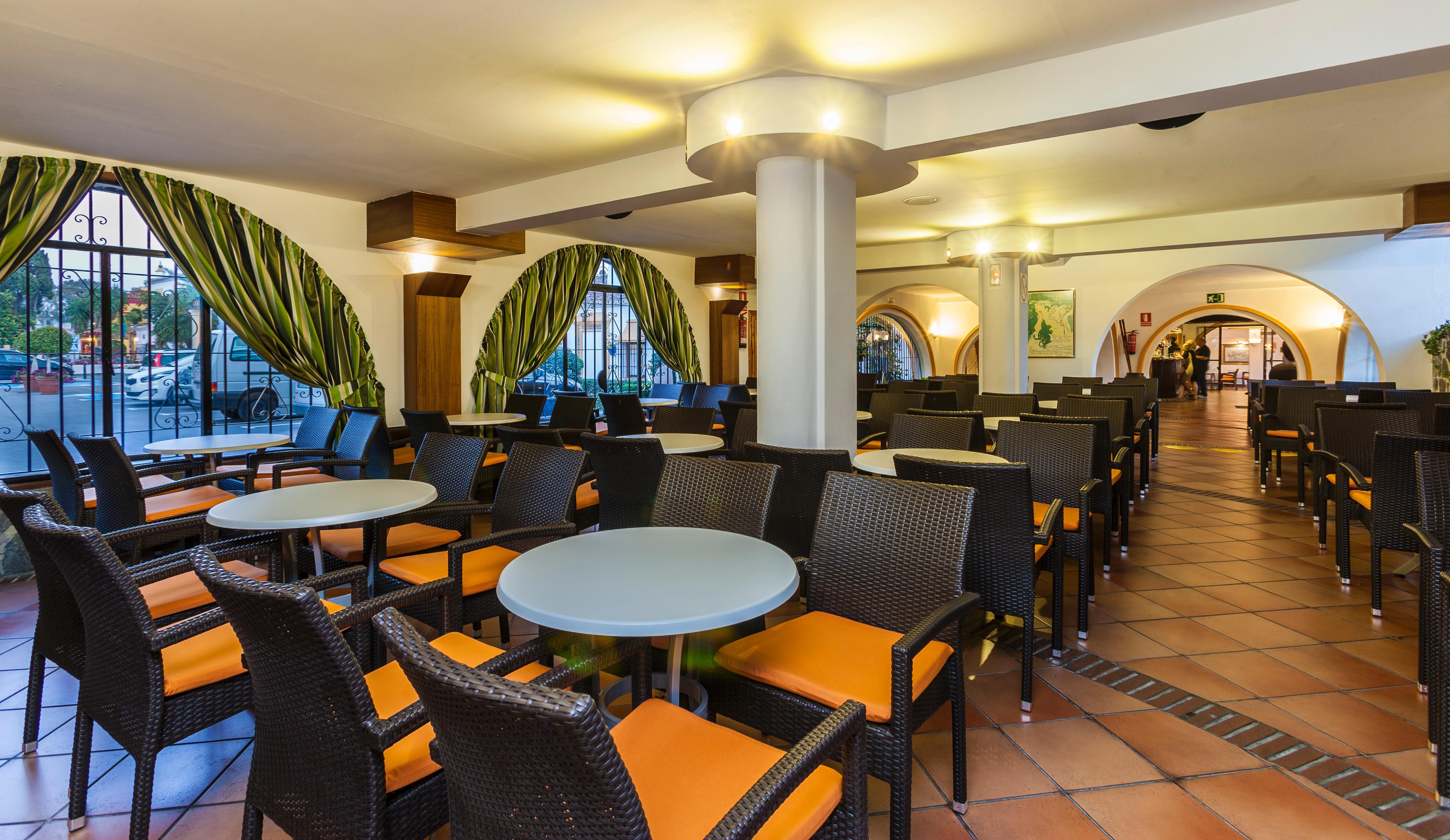 Globales Cortijo Blanco Hotel Marbella Luaran gambar