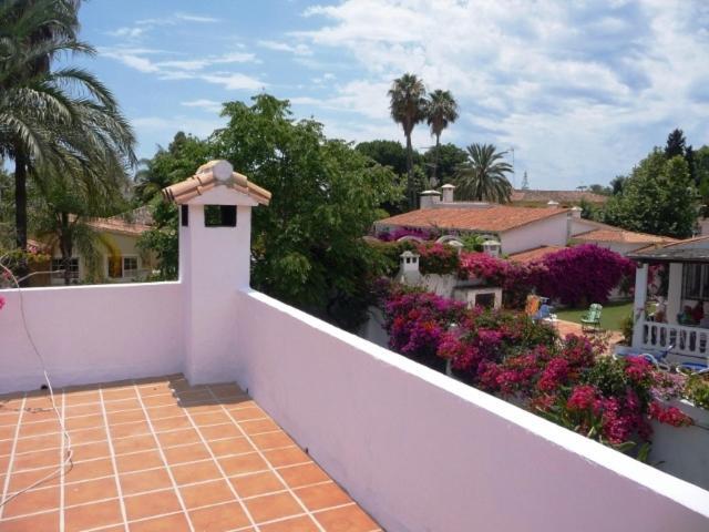 Globales Cortijo Blanco Hotel Marbella Bilik gambar